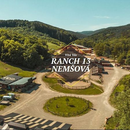 Ranch 13 - Western A Kone Nemšová Buitenkant foto