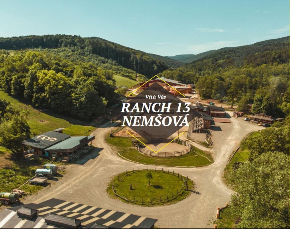 Ranch 13 - Western A Kone Nemšová Buitenkant foto