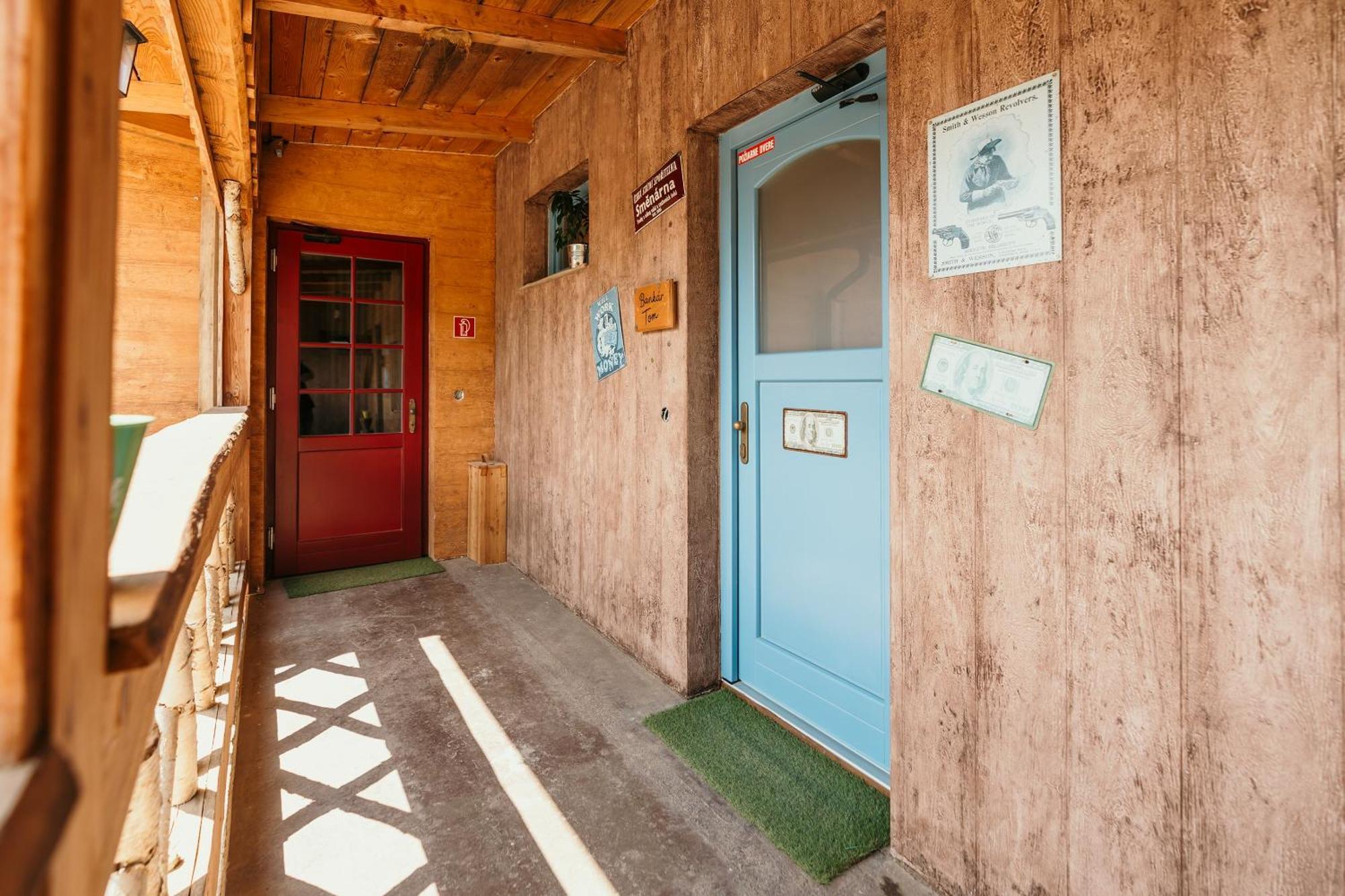 Ranch 13 - Western A Kone Nemšová Kamer foto