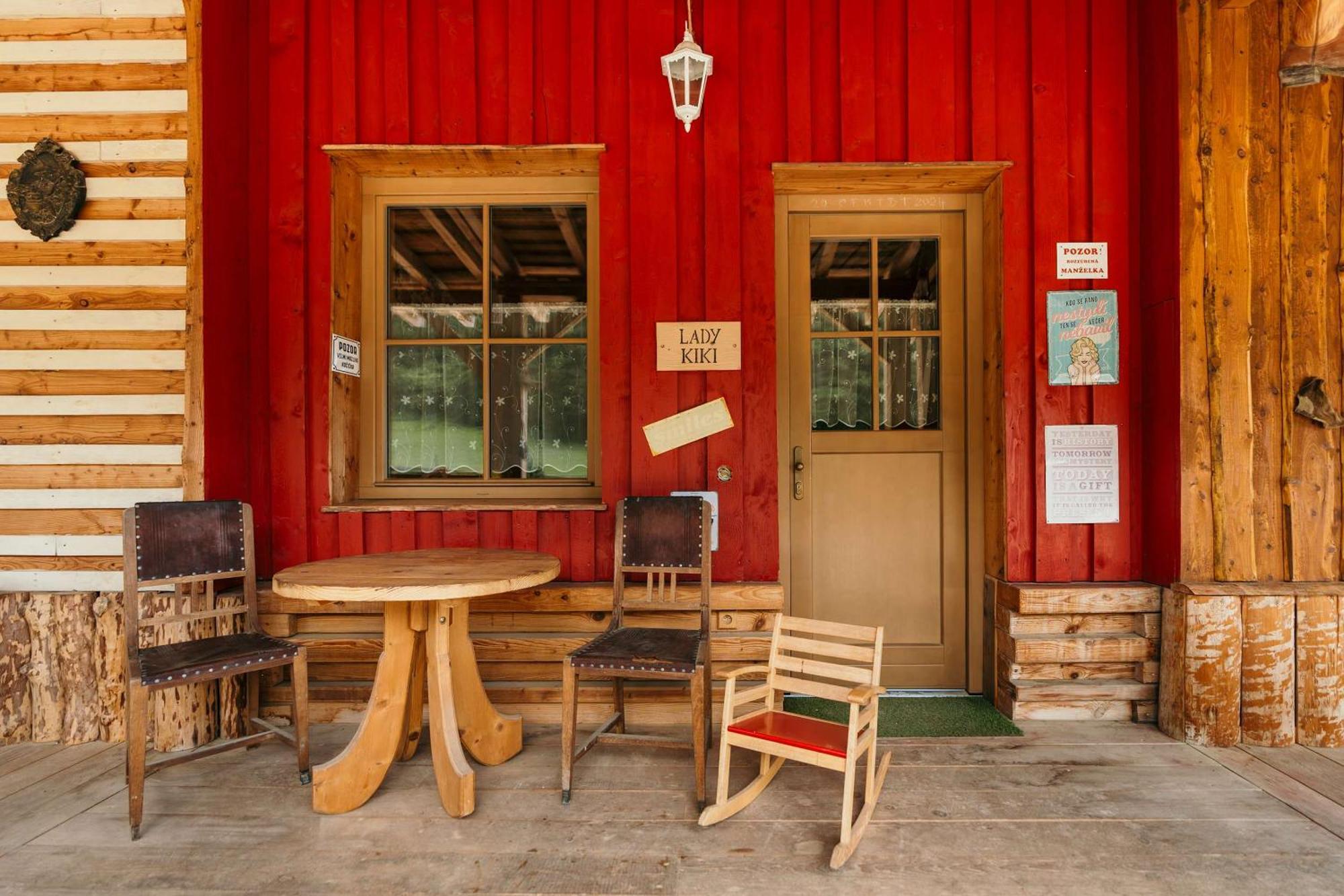 Ranch 13 - Western A Kone Nemšová Kamer foto